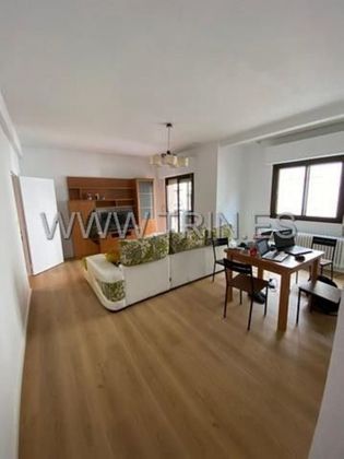 Foto 2 de Pis en lloguer a calle Altagracia de 4 habitacions amb terrassa i mobles