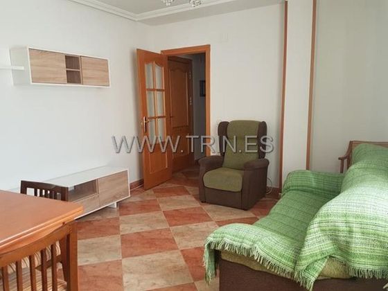Foto 2 de Piso en alquiler en Universidad de 2 habitaciones con terraza y muebles
