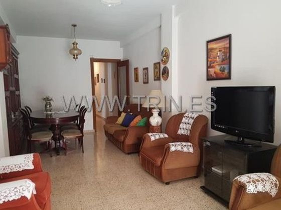 Foto 1 de Alquiler de piso en Marianistas - AVE de 3 habitaciones con terraza y muebles