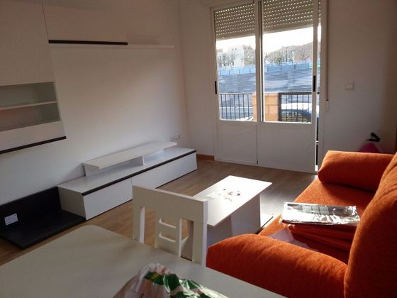 Foto 1 de Alquiler de piso en Miguelturra de 2 habitaciones con garaje y muebles