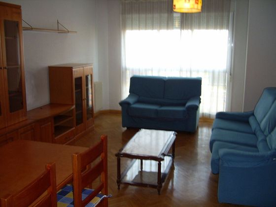 Foto 1 de Piso en alquiler en Universidad de 2 habitaciones con piscina y muebles