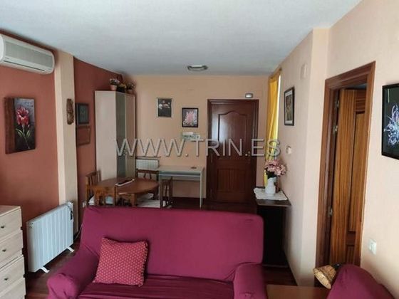 Foto 1 de Pis en lloguer a Marianistas - AVE de 1 habitació amb terrassa i mobles