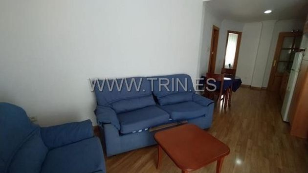 Foto 2 de Alquiler de piso en calle Bachiller Fernan Gomez de 1 habitación con muebles y calefacción