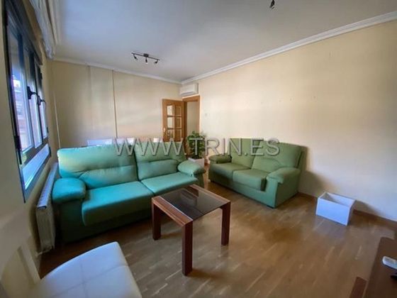 Foto 1 de Alquiler de dúplex en calle Prado de 2 habitaciones con terraza y muebles