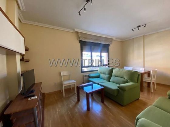 Foto 2 de Alquiler de dúplex en calle Prado de 2 habitaciones con terraza y muebles