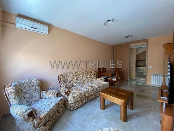 Foto 1 de Alquiler de dúplex en carretera De Fuensanta de 2 habitaciones con terraza y muebles