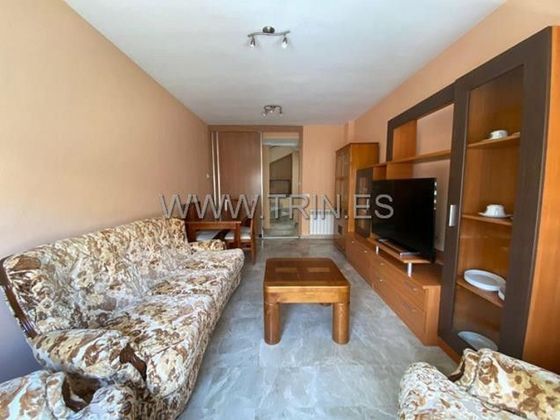Foto 2 de Alquiler de dúplex en carretera De Fuensanta de 2 habitaciones con terraza y muebles