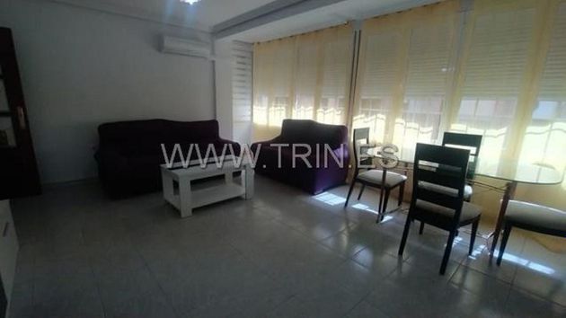 Foto 1 de Pis en lloguer a calle Morería de 3 habitacions amb mobles i aire acondicionat