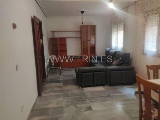 Foto 1 de Alquiler de piso en calle Lanza de 1 habitación con muebles y aire acondicionado