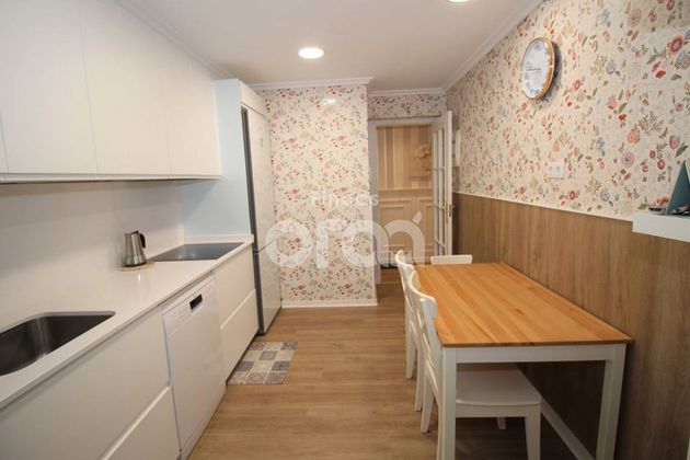 Foto 2 de Pis en venda a Santurtzi de 3 habitacions amb calefacció i ascensor