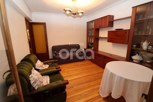 Foto 2 de Pis en venda a Portugalete de 3 habitacions amb balcó i calefacció