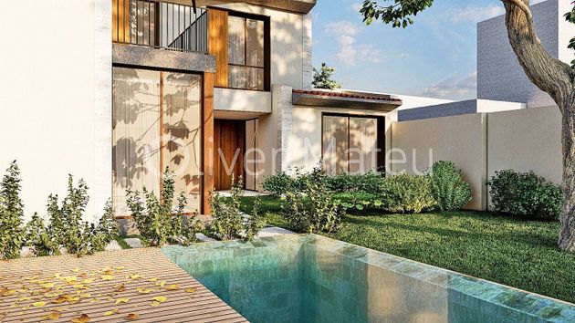 Foto 1 de Casa adossada en venda a Génova de 3 habitacions amb terrassa i piscina