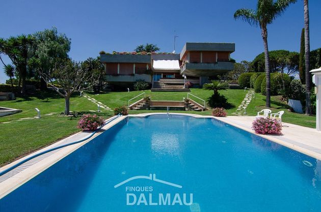 Foto 2 de Venta de chalet en Arenys de Mar de 8 habitaciones con terraza y piscina