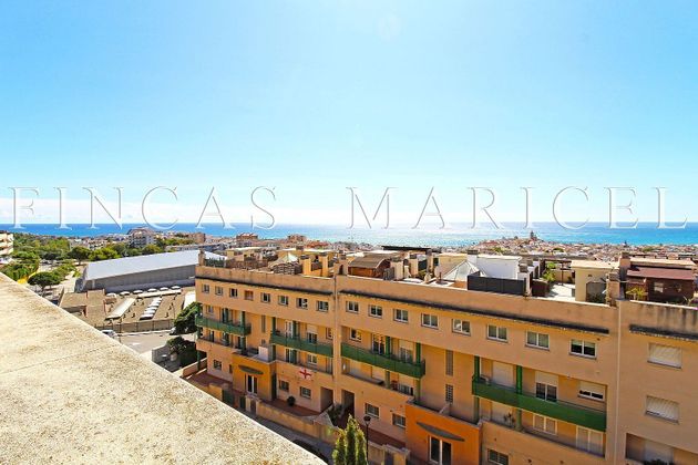 Foto 2 de Ático en venta en Els Molins - La Devesa - El Poble-sec de 3 habitaciones con terraza y garaje