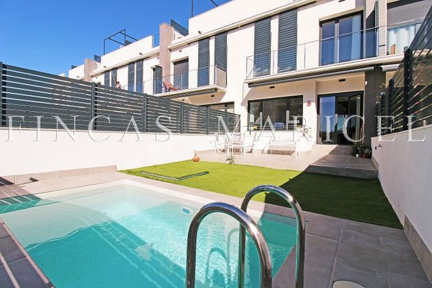 Foto 2 de Casa en venda a Els Molins - La Devesa - El Poble-sec de 5 habitacions amb terrassa i piscina