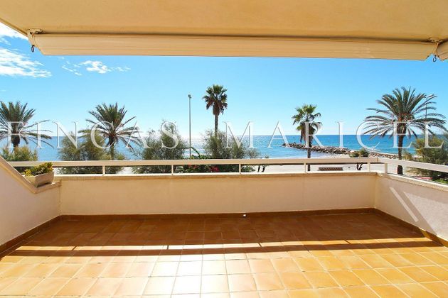Foto 1 de Piso en venta en Can Girona - Terramar - Can Pei - Vinyet de 4 habitaciones con terraza y piscina