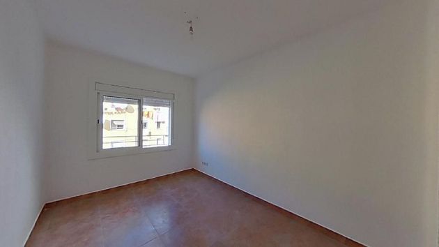 Foto 1 de Pis en venda a calle Ferrocarril de 3 habitacions i 60 m²
