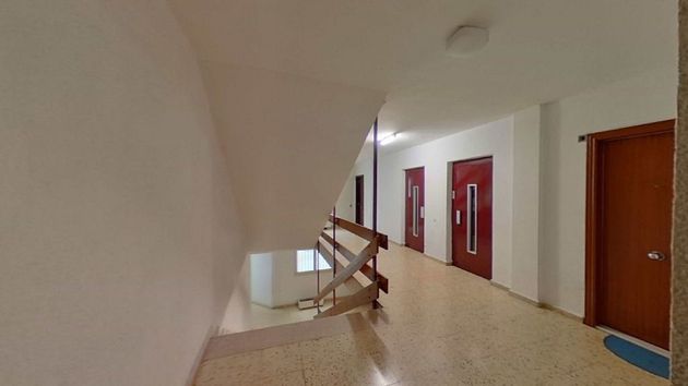 Foto 1 de Venta de piso en calle Almogàvers de 3 habitaciones con balcón y ascensor