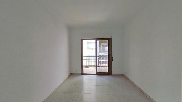 Foto 1 de Pis en venda a calle Narcis Monturiol de 3 habitacions amb balcó i ascensor
