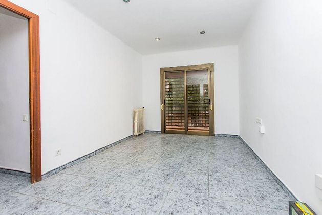 Foto 1 de Piso en venta en Llagosta, La de 2 habitaciones y 68 m²