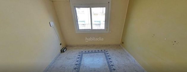 Foto 2 de Venta de piso en Can Borrell - La Plana de Lledó de 4 habitaciones y 76 m²