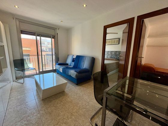 Foto 2 de Venta de piso en Sanfeliu de 3 habitaciones con balcón y aire acondicionado
