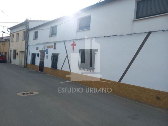 Foto 1 de Casa en venda a calle Garcia de la Serna de 3 habitacions amb garatge i calefacció
