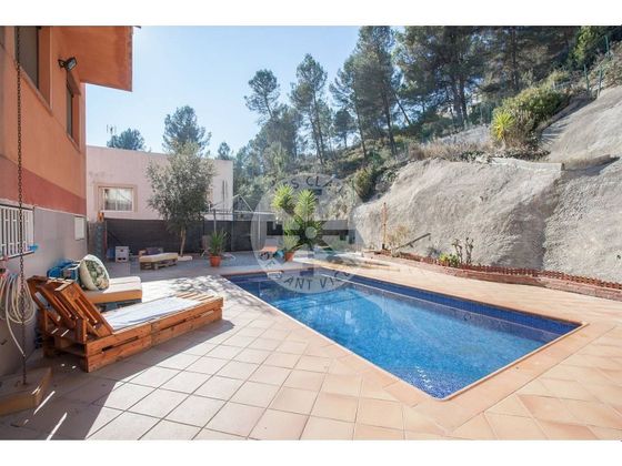 Foto 1 de Casa en venda a Castellgalí de 4 habitacions amb piscina i garatge