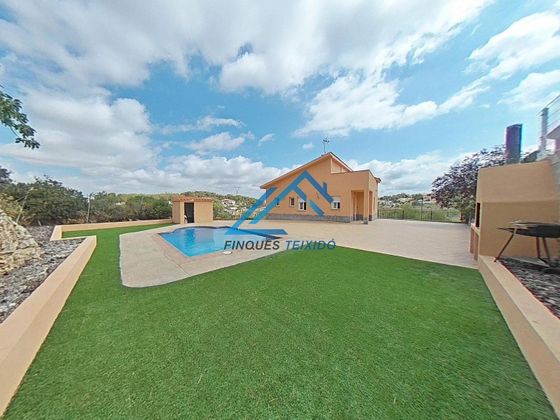 Foto 1 de Xalet en venda a Olèrdola de 4 habitacions amb piscina i garatge