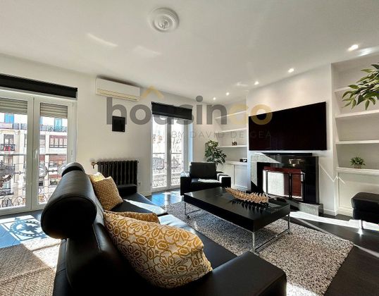 Foto 2 de Dúplex en lloguer a Recoletos de 3 habitacions amb mobles i aire acondicionat