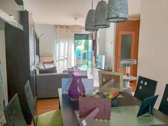 Foto 1 de Casa adosada en venta en Valdorros de 3 habitaciones con garaje y jardín