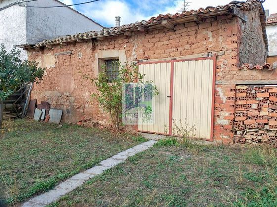 Foto 2 de Casa en venta en San Mamés de Burgos de 5 habitaciones con jardín y calefacción