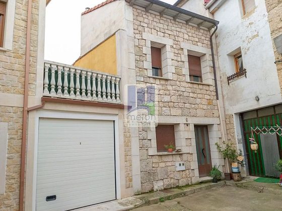 Foto 2 de Casa en venda a Castrillo del Val de 3 habitacions amb terrassa