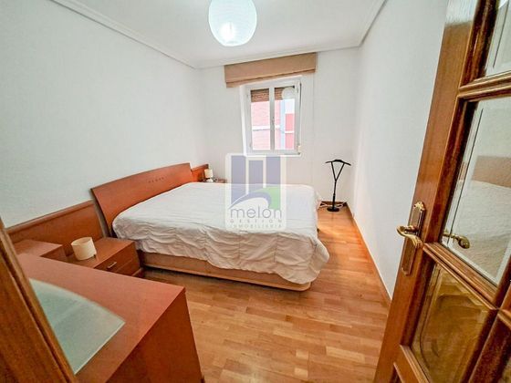 Foto 2 de Pis en venda a Centro - Burgos de 3 habitacions i 61 m²