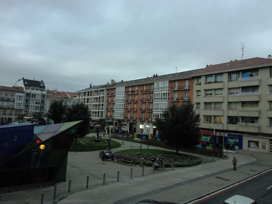 Foto 1 de Piso en venta en Centro - Vitoria-Gasteiz de 2 habitaciones con ascensor