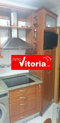 Foto 1 de Piso en venta en Aranzabela - Aranbizkarra de 2 habitaciones con garaje y calefacción