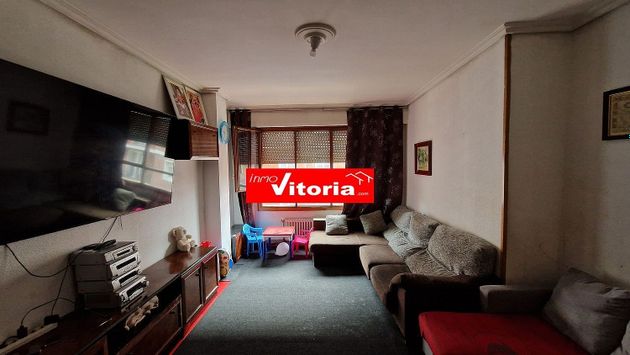 Foto 1 de Venta de piso en Coronación de 4 habitaciones con garaje y calefacción