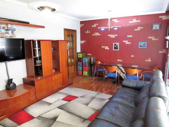 Foto 2 de Pis en venda a Lakua - Arriaga de 3 habitacions amb terrassa i garatge