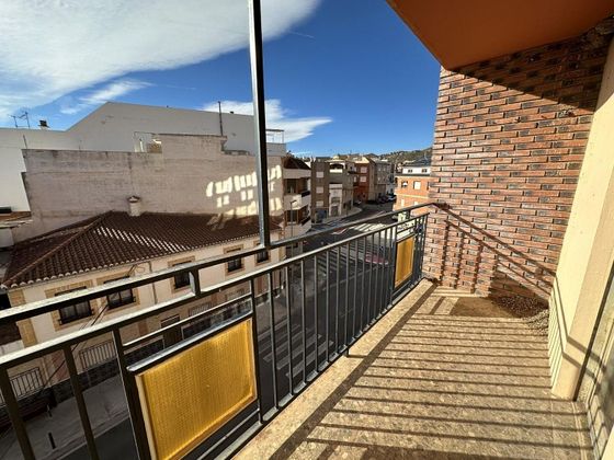 Foto 1 de Piso en venta en Villar del Arzobispo de 4 habitaciones con garaje y balcón