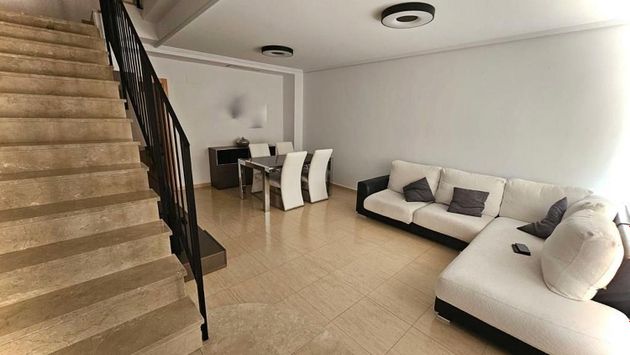 Foto 2 de Casa adossada en venda a Font d´En Carròs (la) de 5 habitacions amb terrassa i garatge