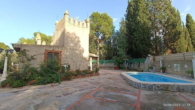 Foto 1 de Xalet en venda a Godelleta de 4 habitacions amb terrassa i piscina