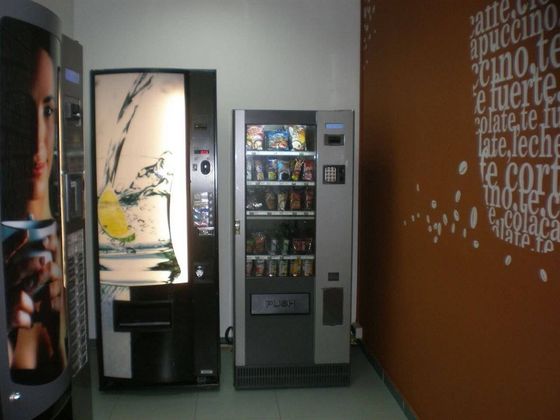 Foto 2 de Oficina en alquiler en Porriño (O) con garaje y aire acondicionado