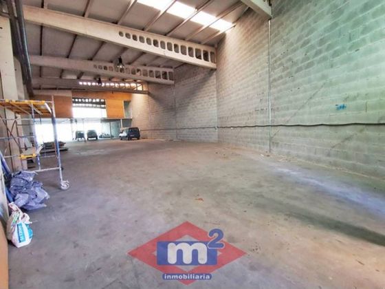 Foto 2 de Nave en alquiler en Cabral - Candeán de 800 m²