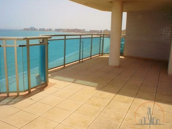Foto 1 de Ático en venta en Zona Entremares de 3 habitaciones con terraza y piscina