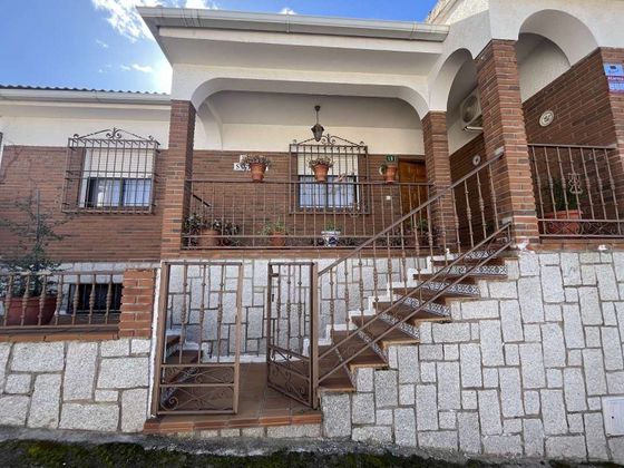 Foto 1 de Casa en venda a Puebla de Montalbán (La) de 6 habitacions amb piscina i garatge