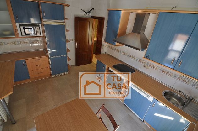 Foto 1 de Piso en venta en Centro - Cáceres de 3 habitaciones con terraza y garaje