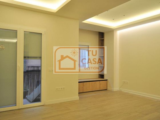 Foto 1 de Pis en venda a Centro - Cáceres de 3 habitacions amb terrassa i balcó
