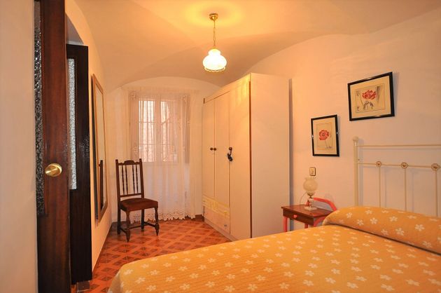 Foto 1 de Casa adossada en venda a calle Gallegos de 6 habitacions amb terrassa i balcó