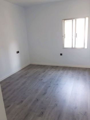 Foto 1 de Venta de piso en Nuevo Cáceres de 3 habitaciones con aire acondicionado y calefacción