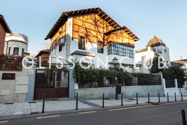 Foto 1 de Casa en venda a Niño Jesús de 4 habitacions amb terrassa i piscina